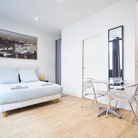 Loft Style Apartment Parigi Esterno foto