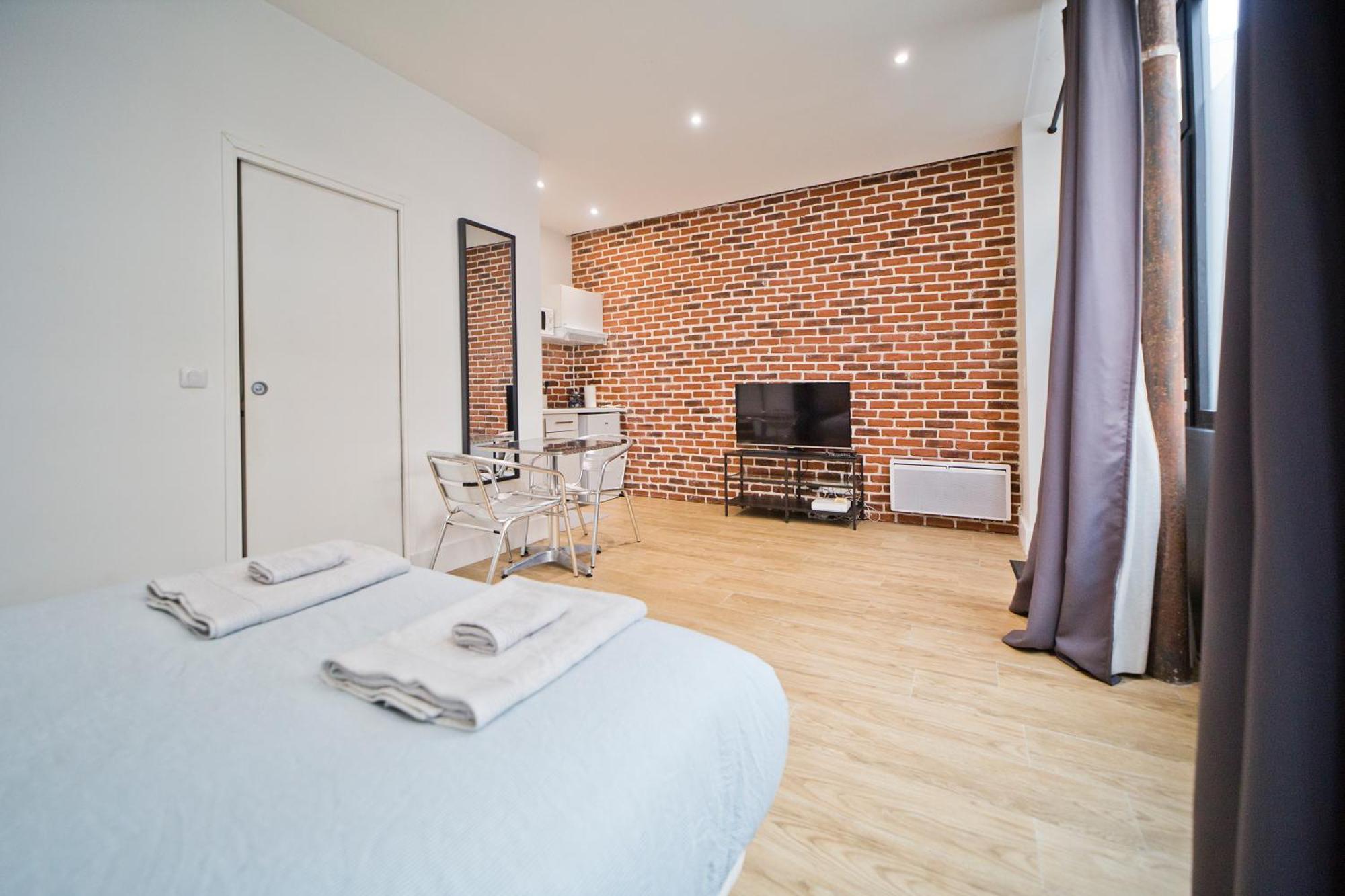 Loft Style Apartment Parigi Esterno foto